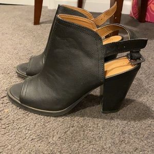 Lauren Conrad Black Heels size 7